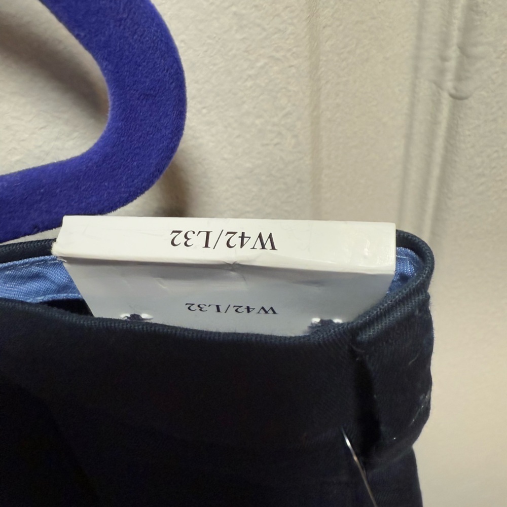 Brooks Brothers Men's Navy Dress Pants - Lightweight Regular Cut - Picture 4 of 13